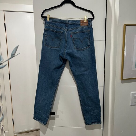 Levi's Wedgie Straight Jeans - Picture 11 of 15